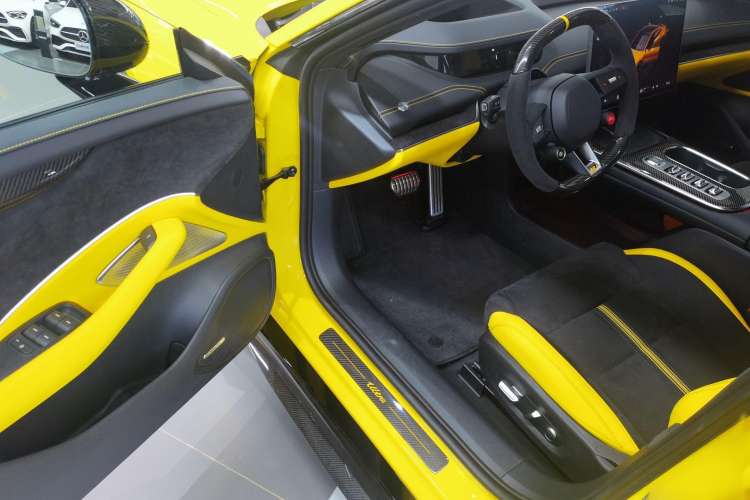 Used Xiaomi Auto SU7 Ultra 2025 Ultra Model Interior 2