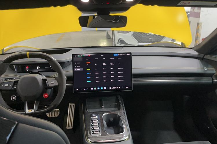 Used Xiaomi Auto SU7 Ultra 2025 Ultra Model Interior 3