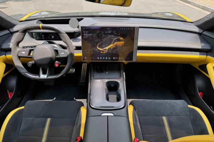 Used Xiaomi Auto SU7 Ultra 2025 Ultra Model Interior 5
