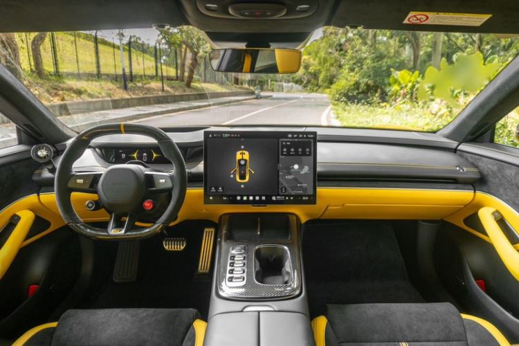 Used Xiaomi Auto SU7 Ultra 2025 Ultra Model Interior 6