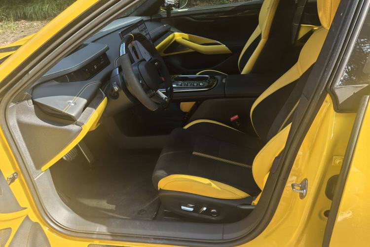 Used Xiaomi Auto SU7 Ultra 2025 Ultra Model Interior 6