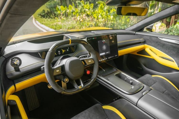 Used Xiaomi Auto SU7 Ultra 2025 Ultra Model Interior 7