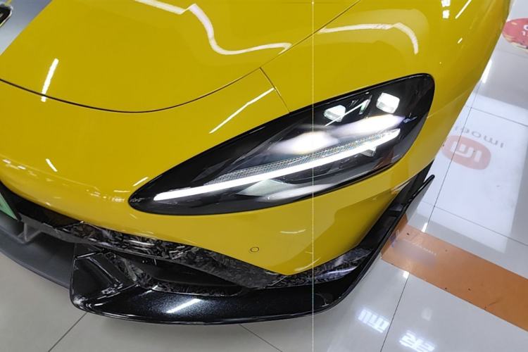 Used Xiaomi Auto SU7 Ultra 2025 Ultra Model Left Front Headlight