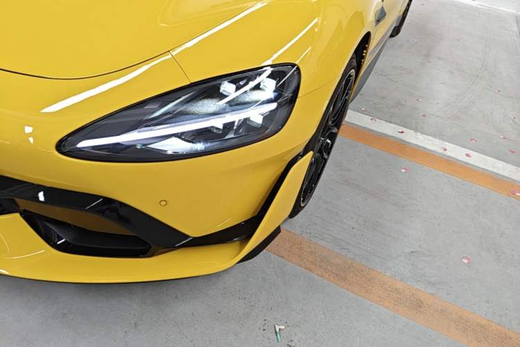 Used Xiaomi Auto SU7 Ultra 2025 Ultra Model Left Front Headlight