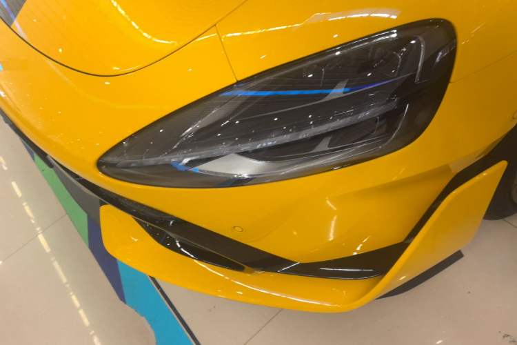 Used Xiaomi Auto SU7 Ultra 2025 Ultra Model Left Front Headlight