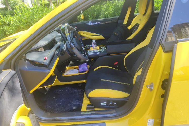 Used Xiaomi Auto SU7 Ultra 2025 Ultra Model Left Front Seat