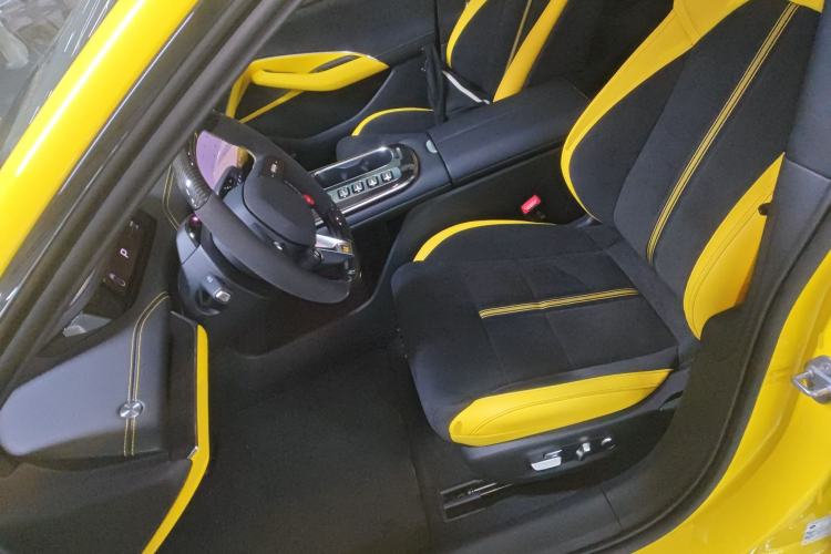 Used Xiaomi Auto SU7 Ultra 2025 Ultra Model Left Front Seat