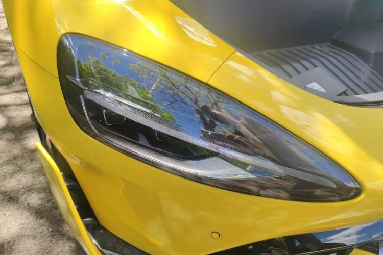 Used Xiaomi Auto SU7 Ultra 2025 Ultra Model Right Front Headlight