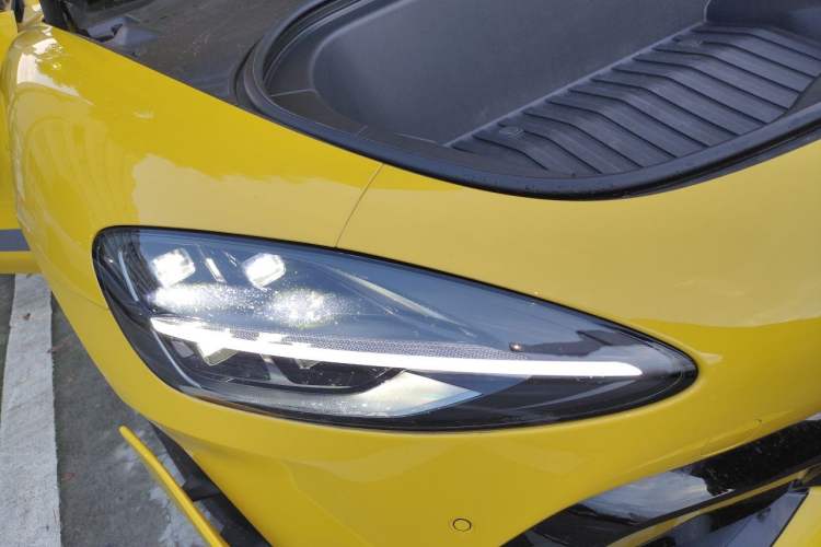 Used Xiaomi Auto SU7 Ultra 2025 Ultra Model Right Front Headlight