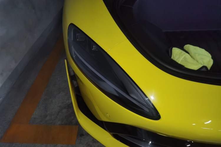 Used Xiaomi Auto SU7 Ultra 2025 Ultra Model Right Front Headlight