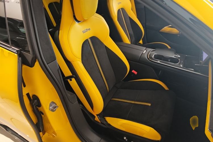 Used Xiaomi Auto SU7 Ultra 2025 Ultra Model Right Front Seat