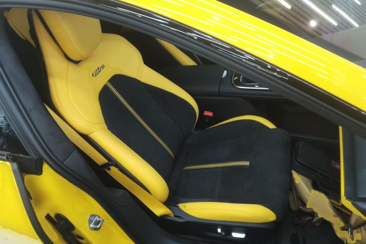Used Xiaomi Auto SU7 Ultra 2025 Ultra Model Right Front Seat