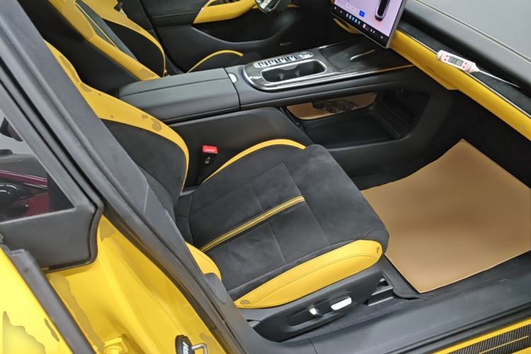 Used Xiaomi Auto SU7 Ultra 2025 Ultra Model Right Front Seat