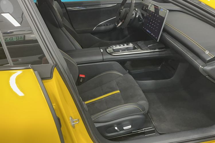 Used Xiaomi Auto SU7 Ultra 2025 Ultra Model Right Front Seat