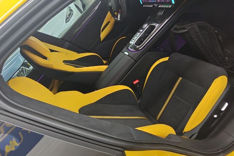 Used Xiaomi Auto SU7 Ultra 2025 Ultra Model Right Front Seat