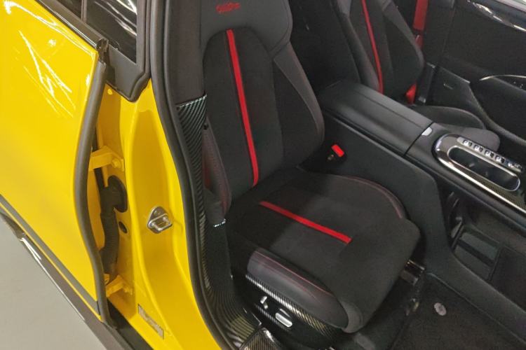 Used Xiaomi Auto SU7 Ultra 2025 Ultra Model Right Front Seat