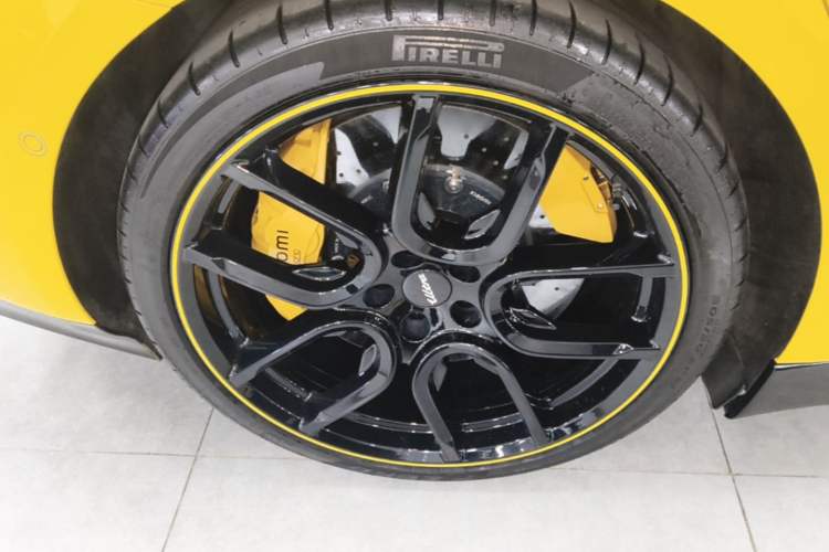 Used Xiaomi Auto SU7 Ultra 2025 Ultra Model Right Rear Wheel Hub