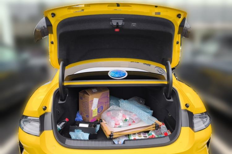 Used Xiaomi Auto SU7 Ultra 2025 Ultra Model Trunk