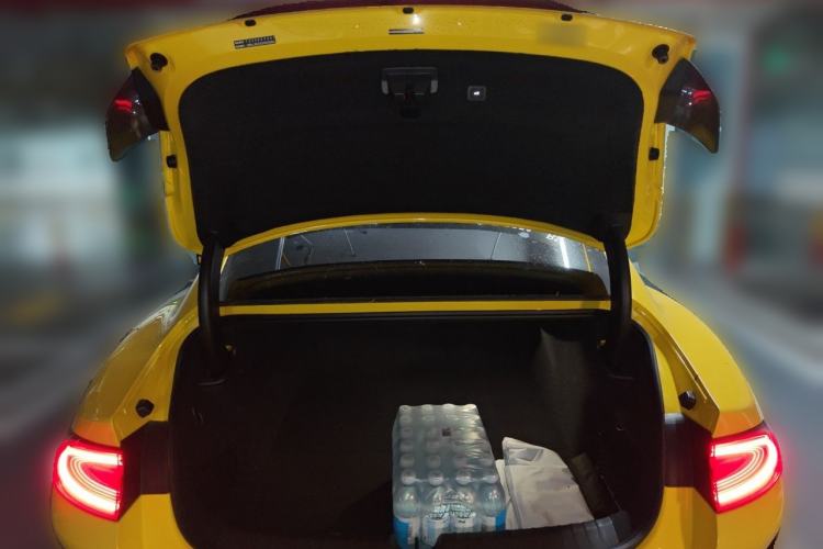 Used Xiaomi Auto SU7 Ultra 2025 Ultra Model Trunk