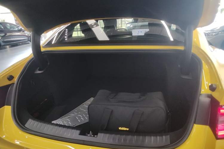 Used Xiaomi Auto SU7 Ultra 2025 Ultra Model Trunk