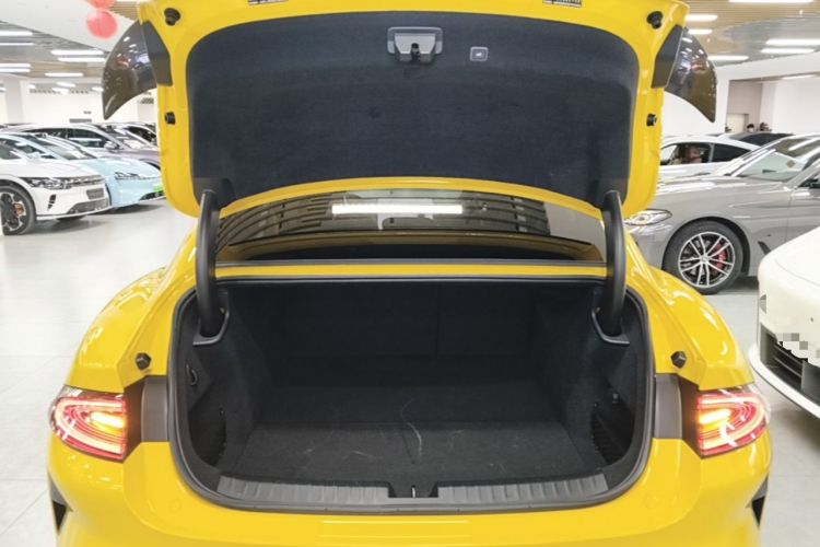 Used Xiaomi Auto SU7 Ultra 2025 Ultra Model Trunk