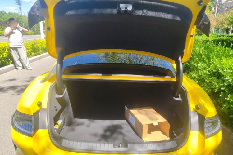 Used Xiaomi Auto SU7 Ultra 2025 Ultra Model Trunk