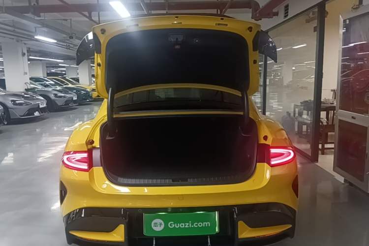 Used Xiaomi Auto SU7 Ultra 2025 Ultra Model Trunk
