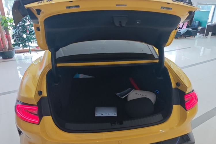 Used Xiaomi Auto SU7 Ultra 2025 Ultra Model Trunk