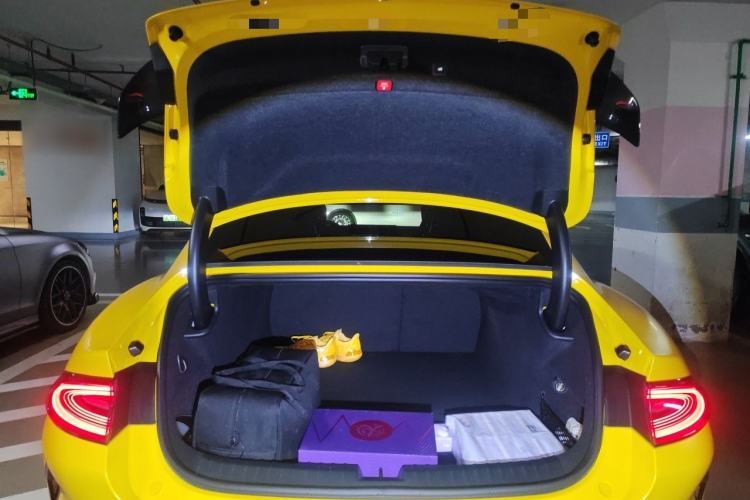 Used Xiaomi Auto SU7 Ultra 2025 Ultra Model Trunk
