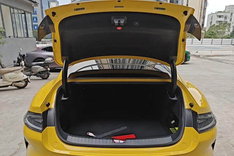 Used Xiaomi Auto SU7 Ultra 2025 Ultra Model Trunk