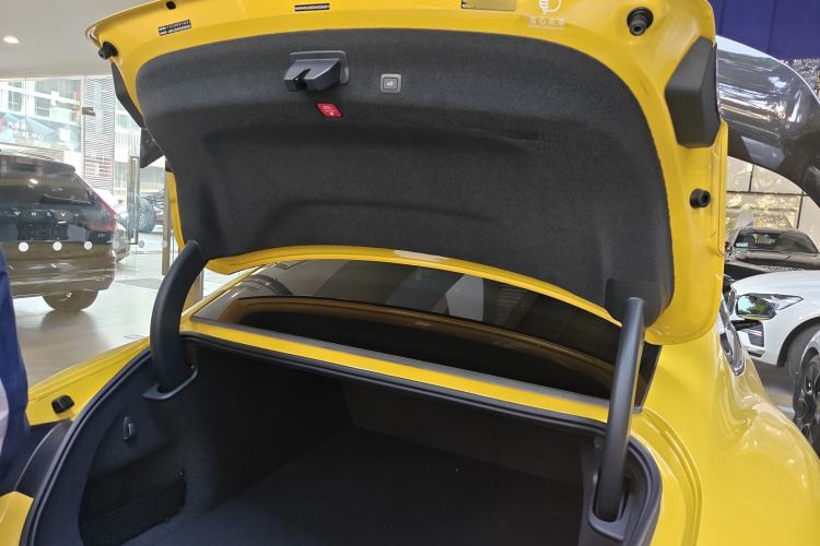 Used Xiaomi Auto SU7 Ultra 2025 Ultra Model Trunk