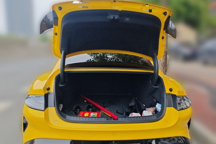 Used Xiaomi Auto SU7 Ultra 2025 Ultra Model Trunk