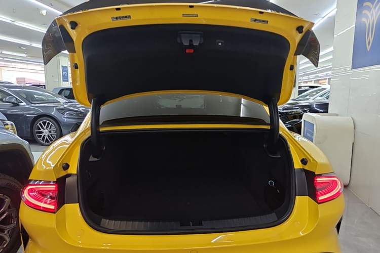 Used Xiaomi Auto SU7 Ultra 2025 Ultra Model Trunk