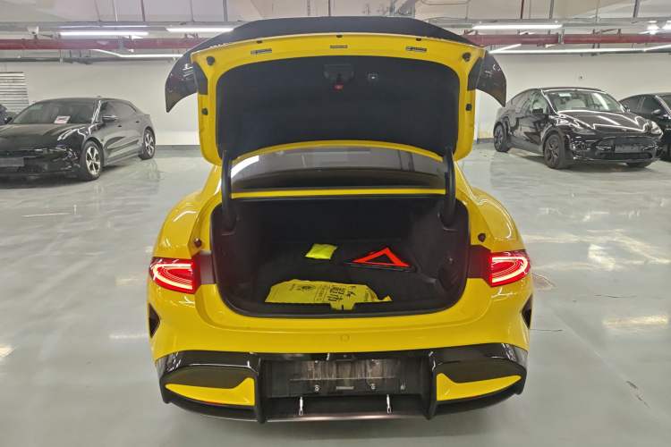 Used Xiaomi Auto SU7 Ultra 2025 Ultra Model Trunk