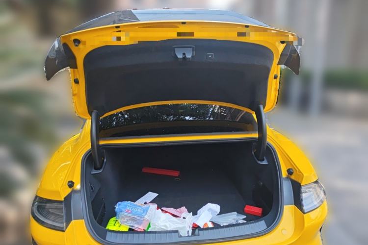 Used Xiaomi Auto SU7 Ultra 2025 Ultra Model Trunk