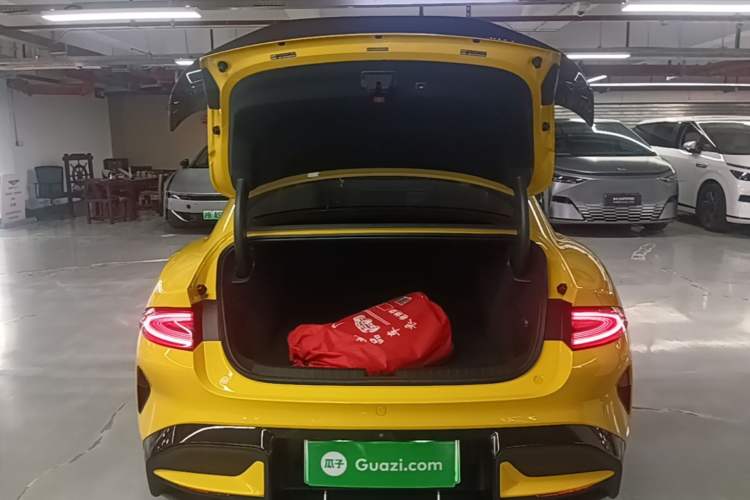Used Xiaomi Auto SU7 Ultra 2025 Ultra Model Trunk