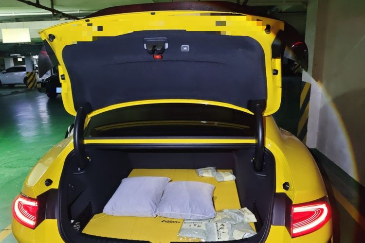Used Xiaomi Auto SU7 Ultra 2025 Ultra Model Trunk