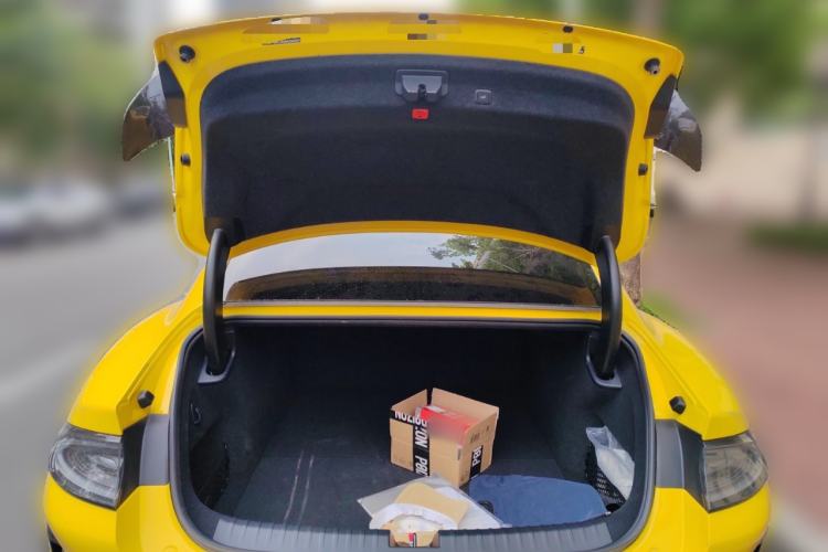 Used Xiaomi Auto SU7 Ultra 2025 Ultra Model Trunk