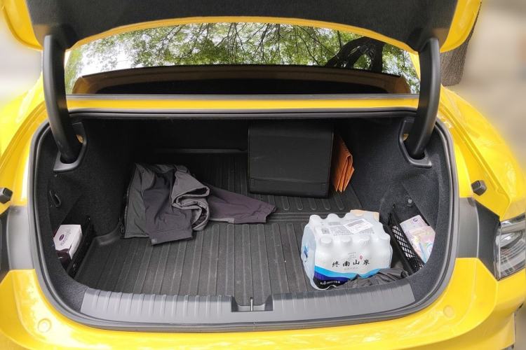 Used Xiaomi Auto SU7 Ultra 2025 Ultra Model Trunk