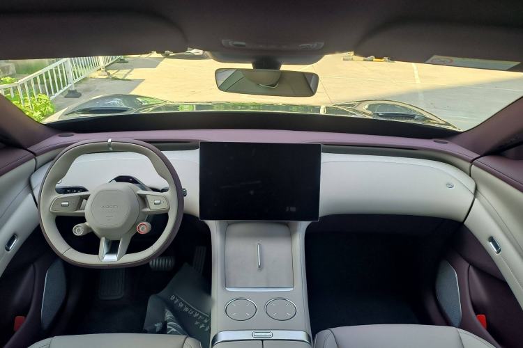 Used Xiaomi Auto YU7 2025 Ultra-Long Range Rear-Wheel Drive Version Interior 1