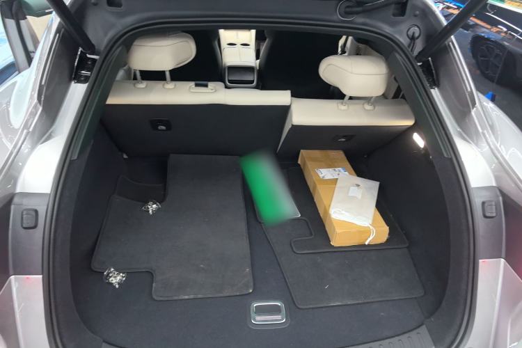 Used Xiaomi Auto YU7 2025 Ultra-Long Range Rear-Wheel Drive Version Trunk
