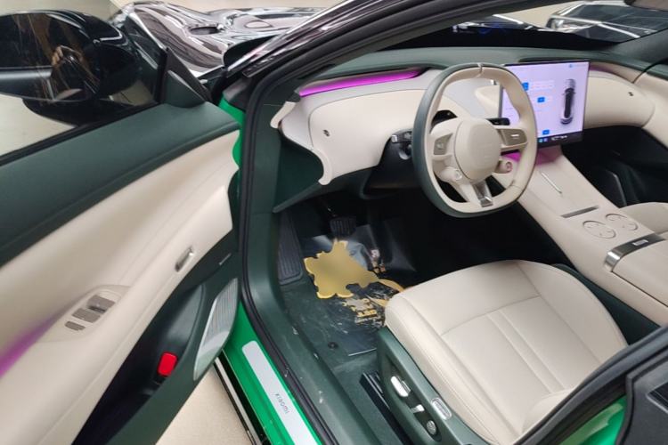 Used Xiaomi Auto YU7 2025 Ultra-Long Range All-Wheel Drive Pro Version Driver Seat