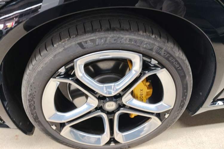 Used Xiaomi Auto YU7 2025 Ultra-Long Range All-Wheel Drive Pro Version Exterior 4