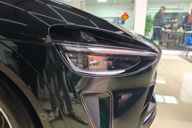 Used Xiaomi Auto YU7 2025 Ultra-Long Range High-Performance All-Wheel-Drive Max Edition Exterior 8