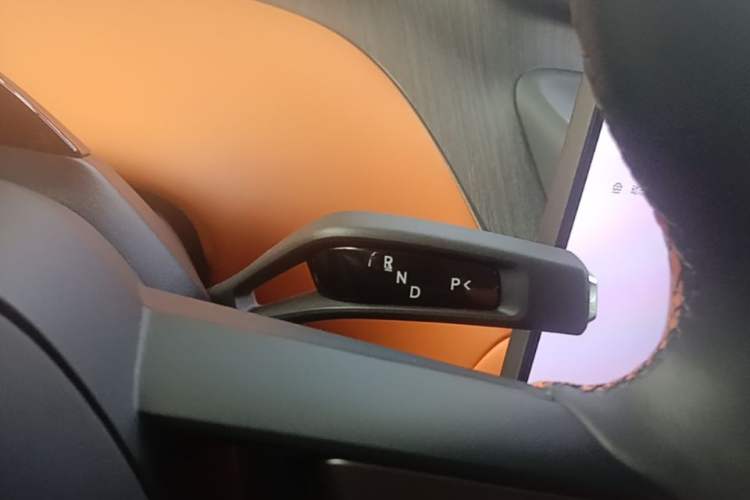 Used Xiaomi Auto YU7 2025 Ultra-Long Range Rear-Wheel Drive Version Gear Lever