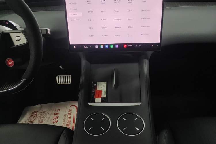 Used Xiaomi Auto YU7 2025 Ultra-Long Range High-Performance All-Wheel-Drive Max Edition Gear Lever