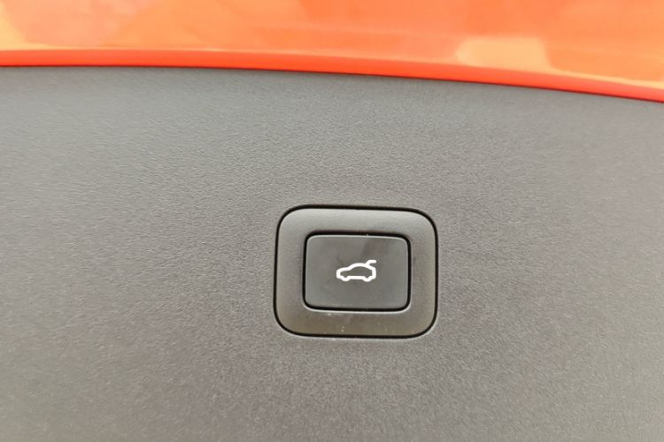 Used Xiaomi Auto YU7 2025 Ultra-Long Range High-Performance All-Wheel-Drive Max Edition Interior 1