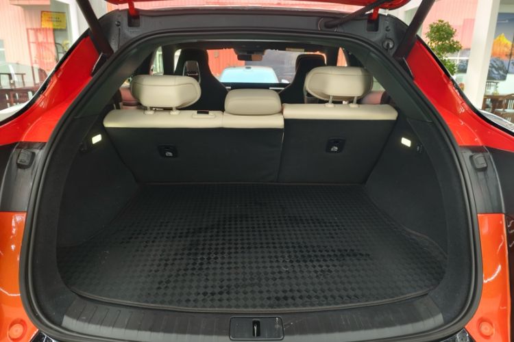 Used Xiaomi Auto YU7 2025 Ultra-Long Range High-Performance All-Wheel-Drive Max Edition Interior 7