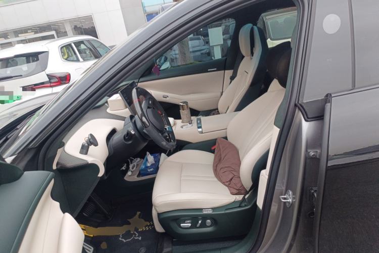 Used Xiaomi Auto YU7 2025 Ultra-Long Range High-Performance All-Wheel-Drive Max Edition Left Front Seat
