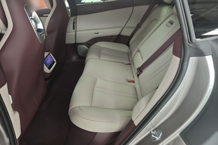 Used Xiaomi Auto YU7 2025 Ultra-Long Range Rear-Wheel Drive Version Left Rear Seat